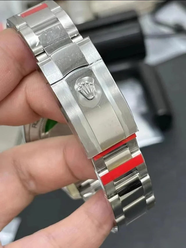 Rolex Milgause 40’ 116400 GV Clone