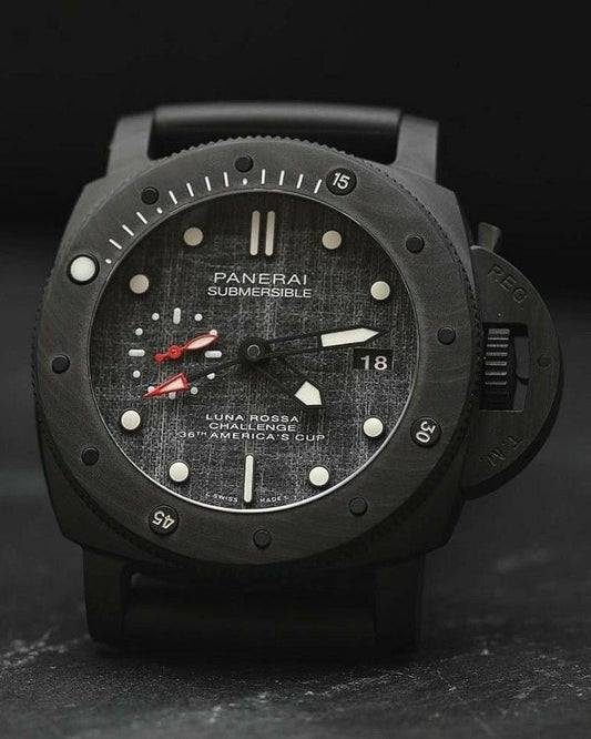 Panerai Submersible Luna Rossa