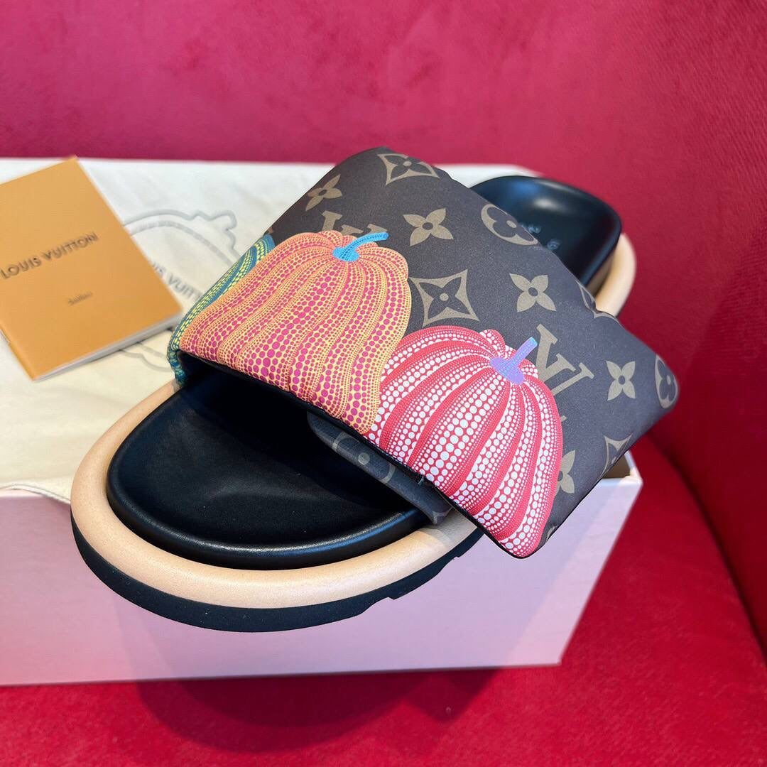 Louis Vuitton x YK pool Slides Mule