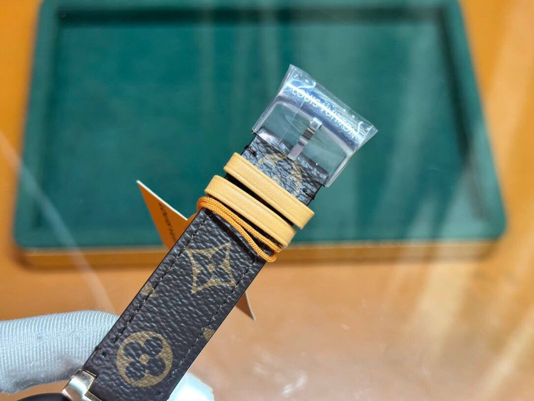Louis Vuitton Canvas Automatic