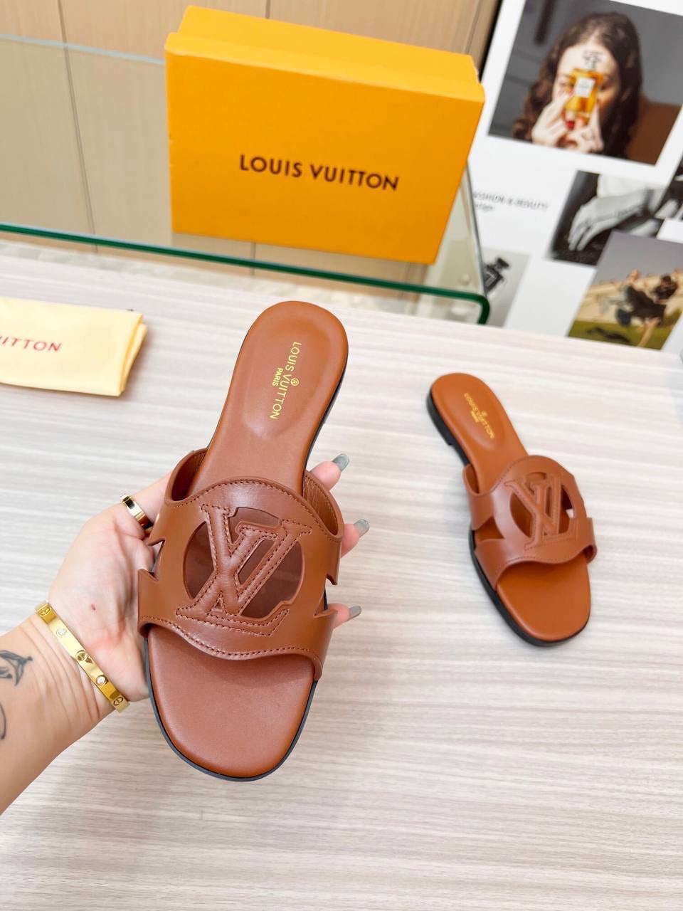 Louis Vuitton Slipers