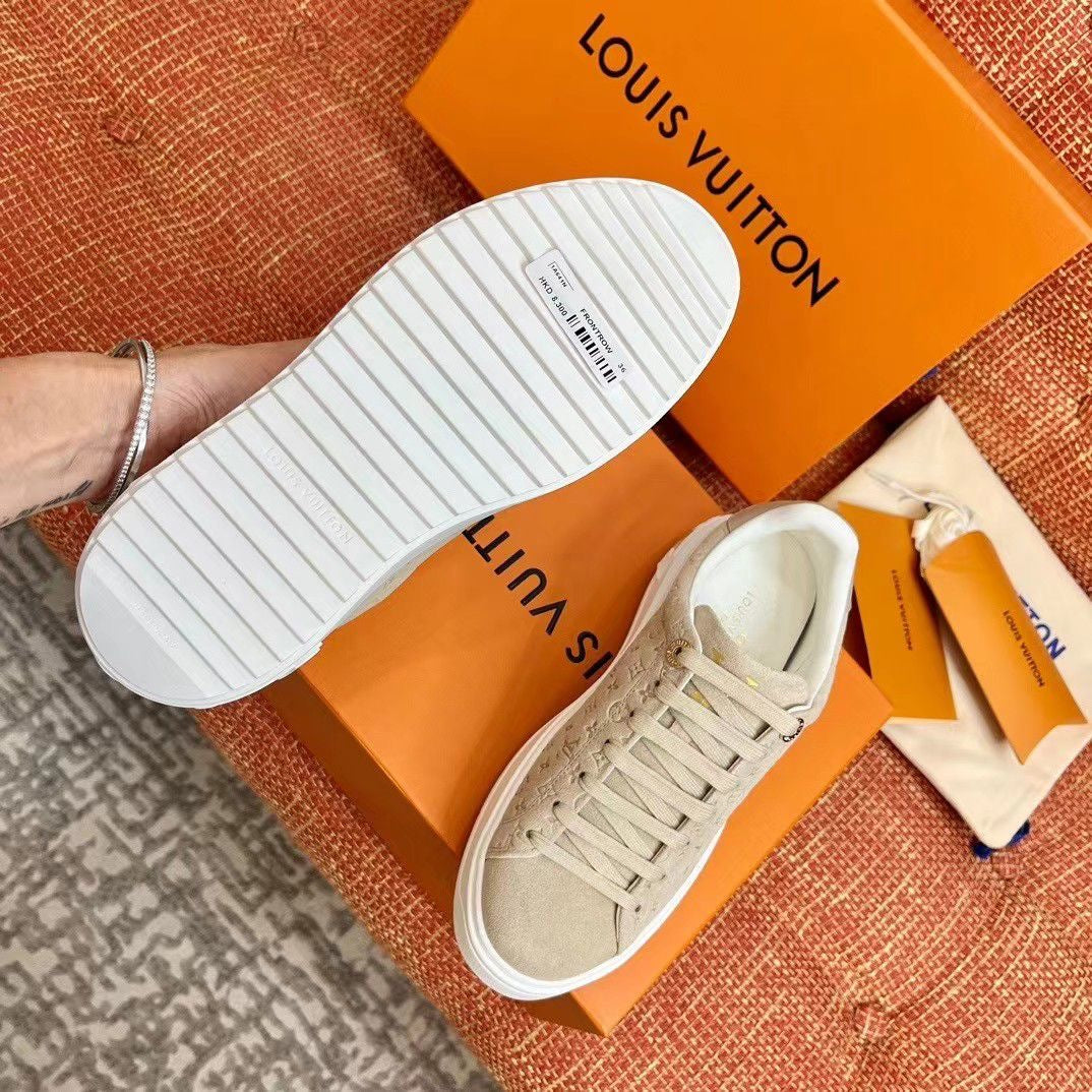 Louis Vuitton Sneaker