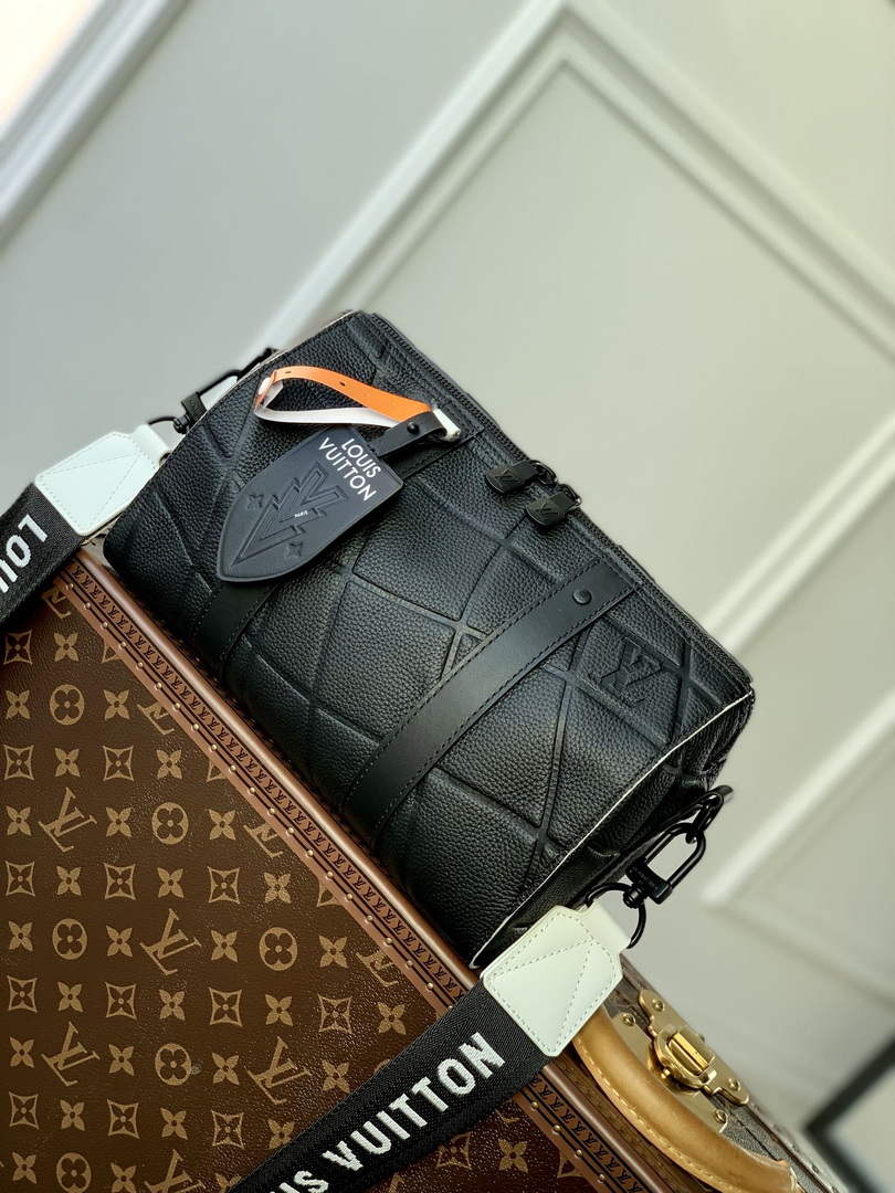 Louis Vuitton Travel Bag