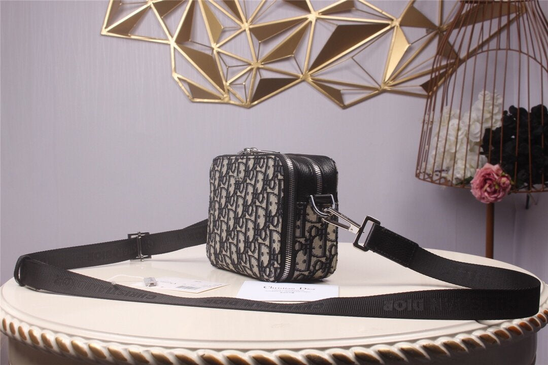 Dior Messenger bag Unisex