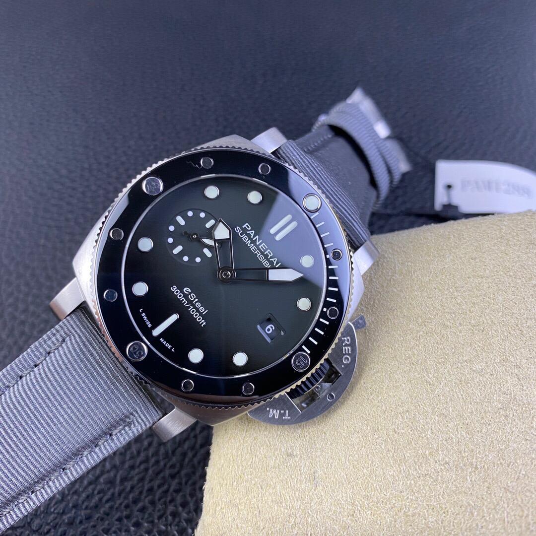 Panerai Submersible e-steel
