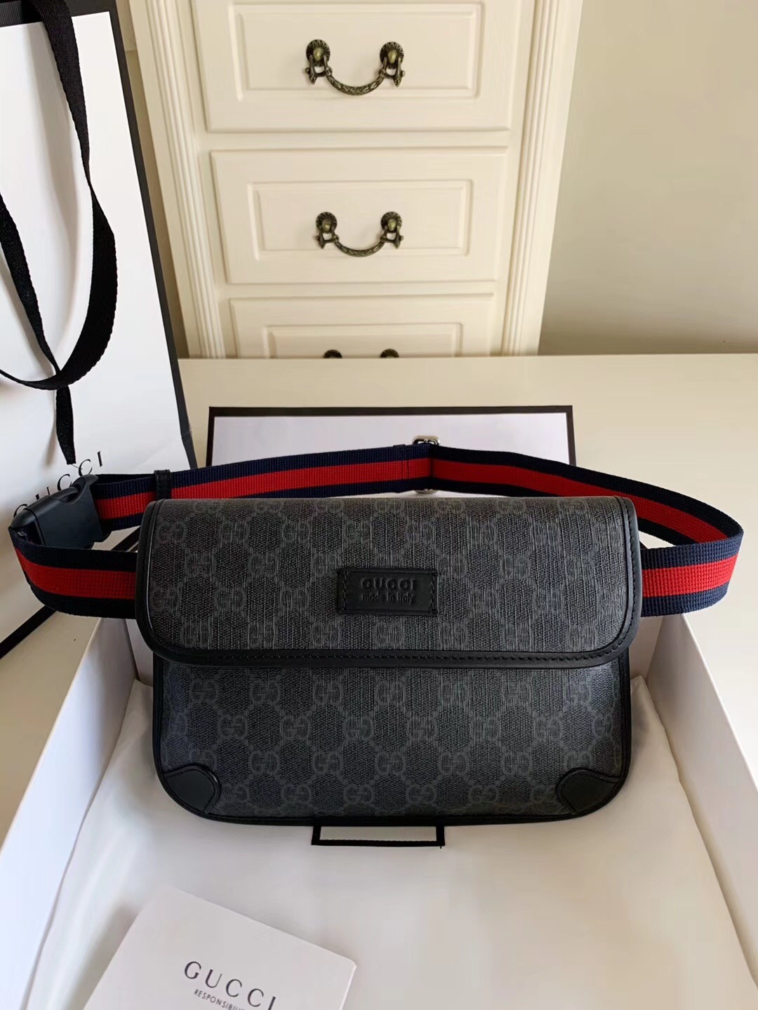 Gucci Messenger bag Unisex