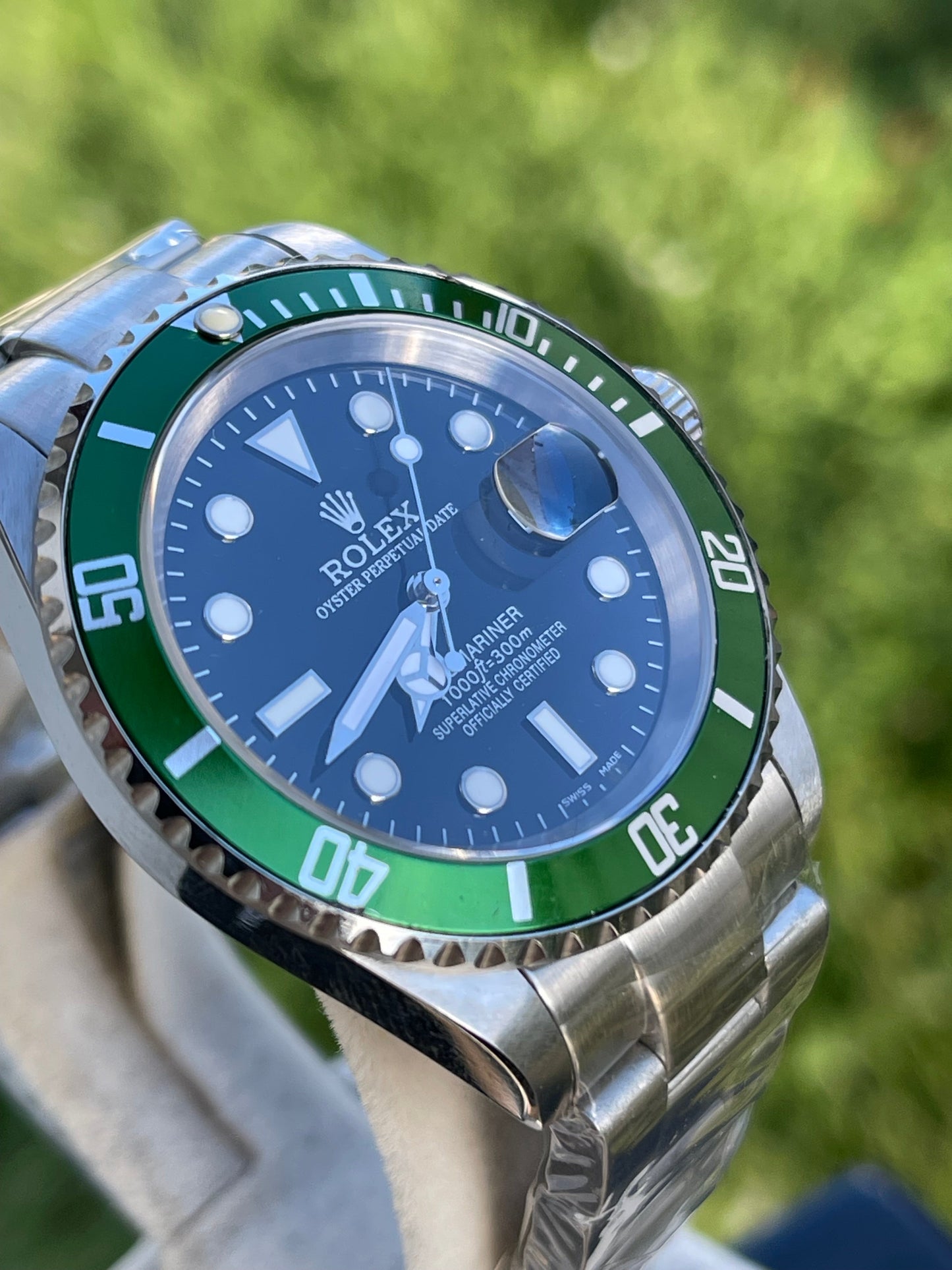 ROLEX SUBMARINER KERMIT CLONE