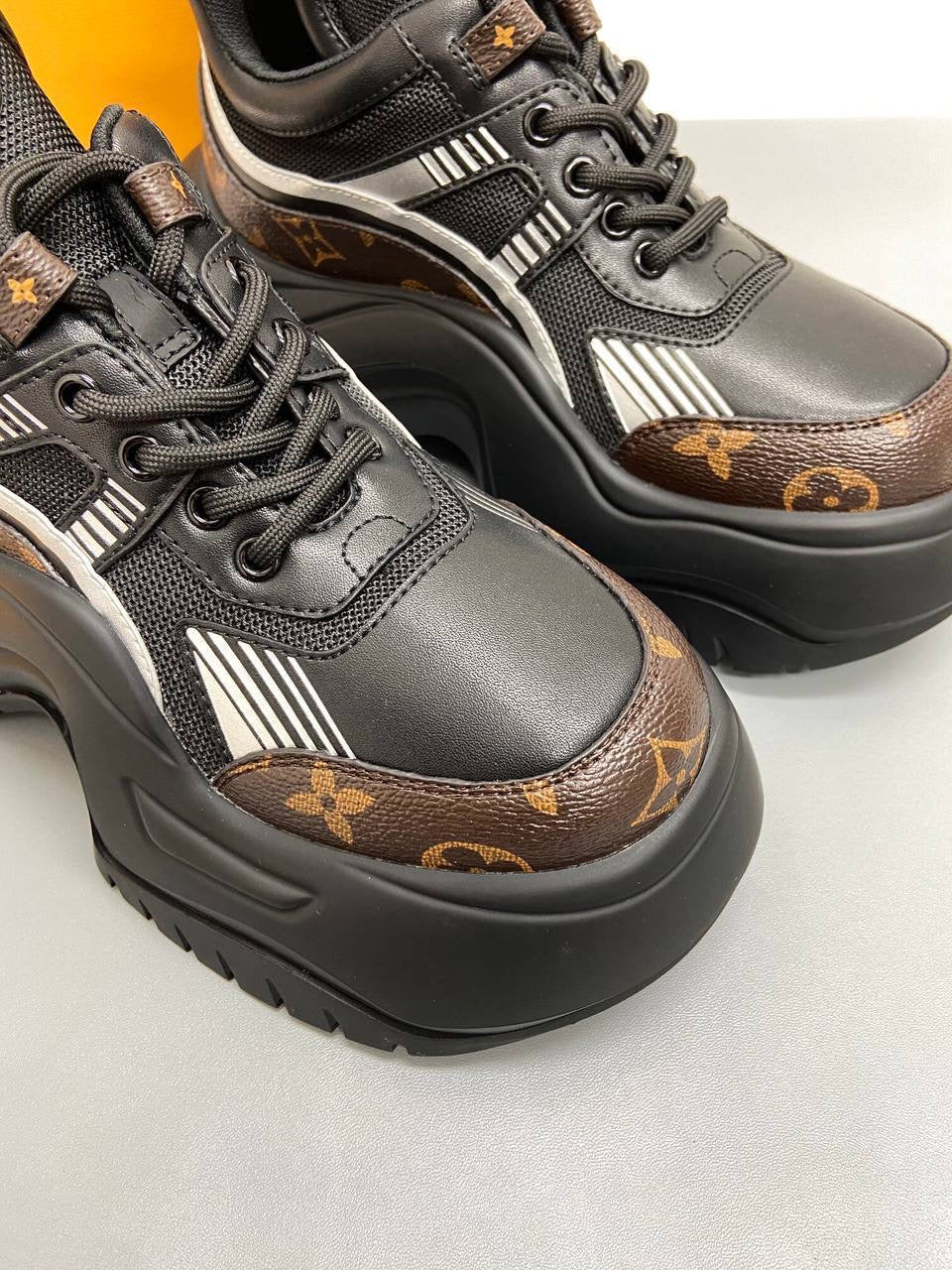 Louis Vuitton sneaker