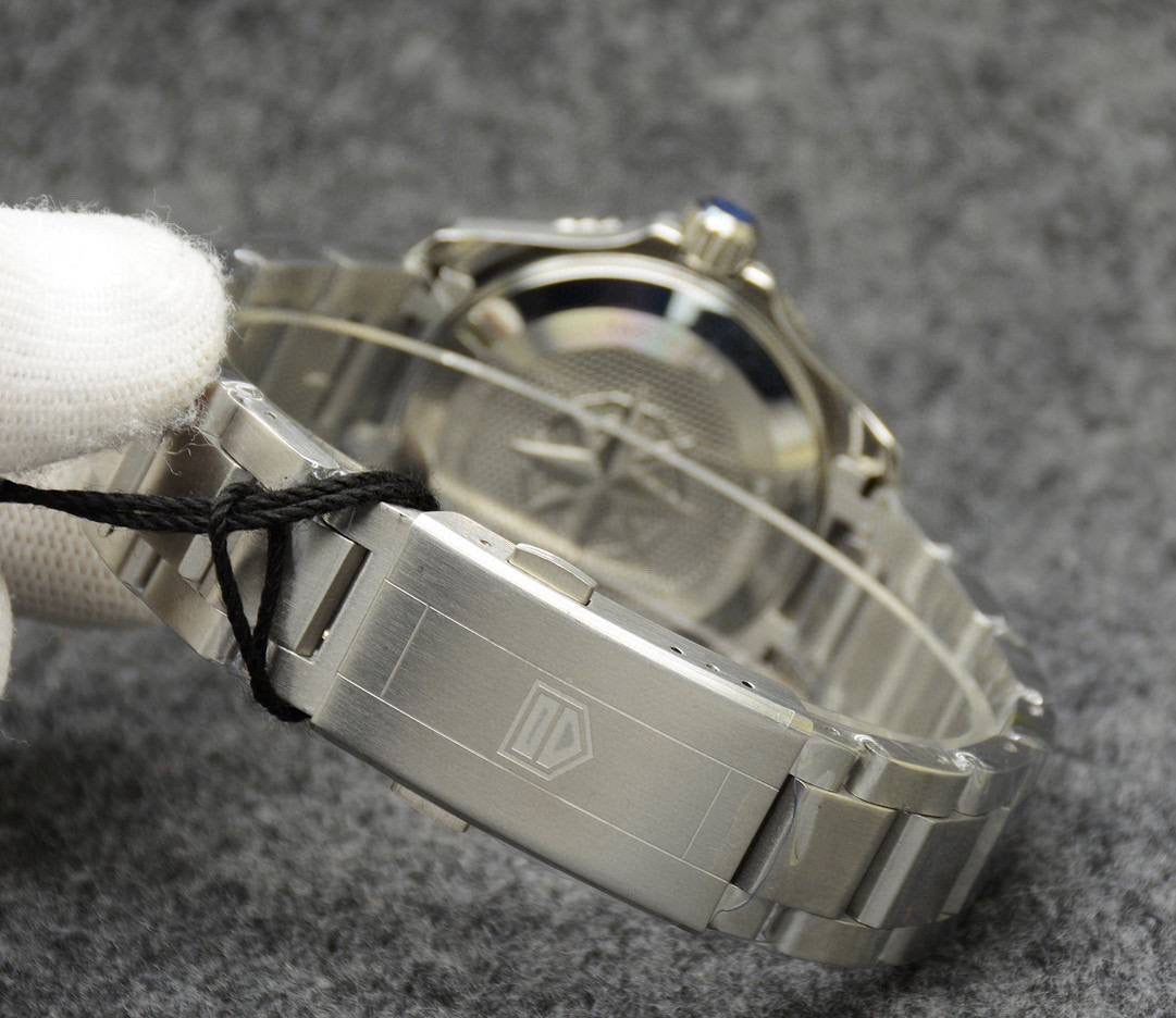 Tag Heuer Aquaracer Professional 200 Clone