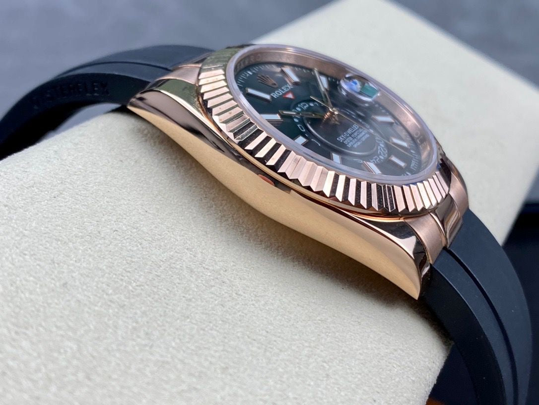 Rolex Sky-Dweller Rose Gold 326535 Rubber strap Clone