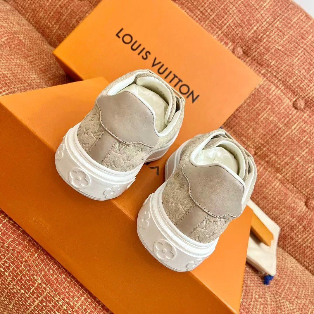 Louis Vuitton Sneaker