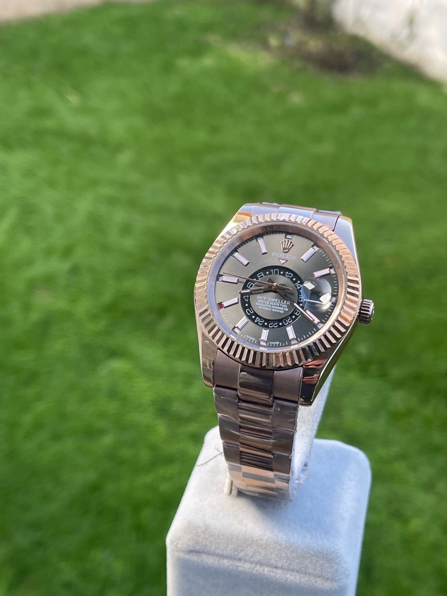 Rolex Sky-Dweller Rose Gold 336935 Rhodium Oyster Clone