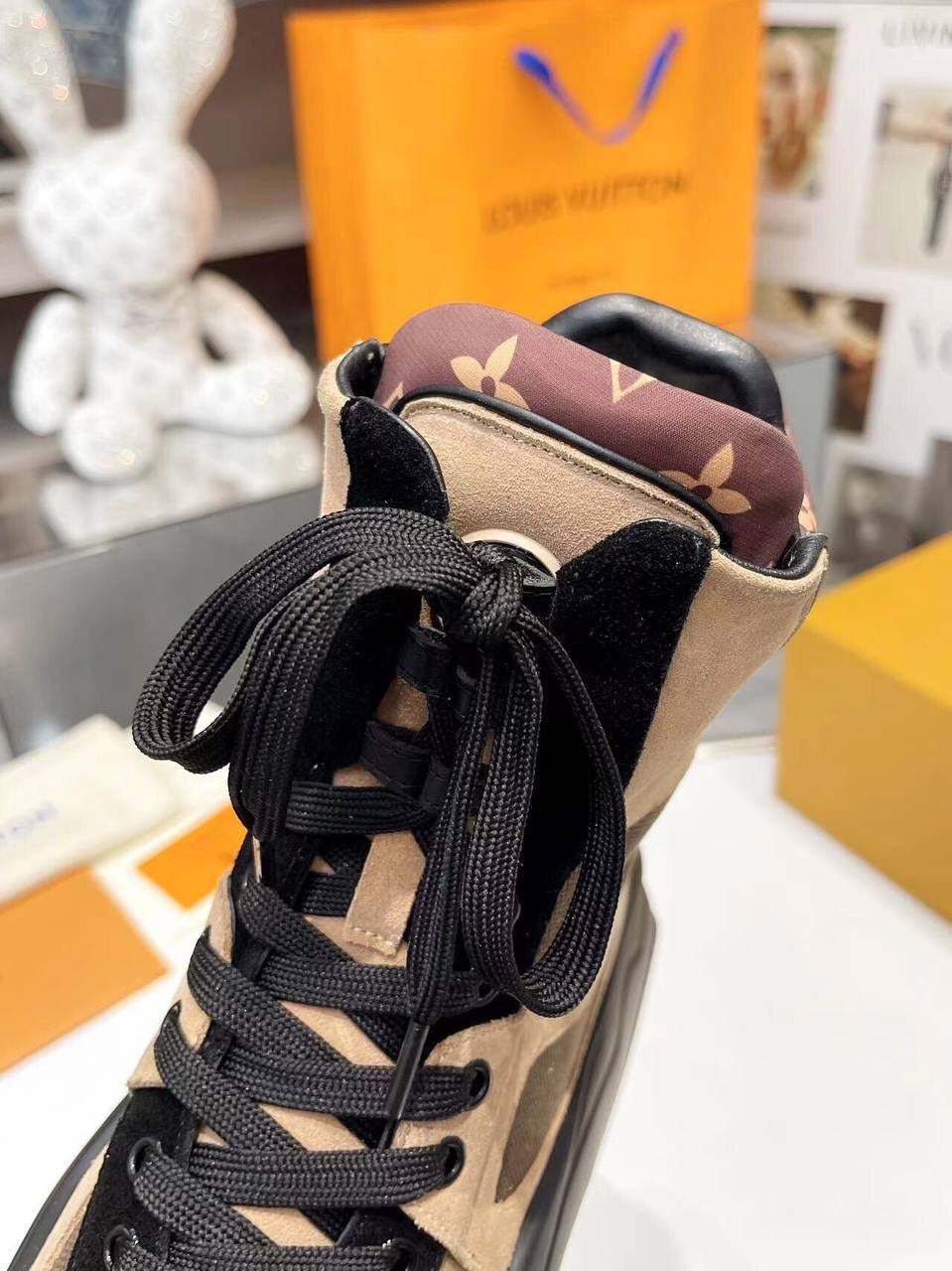 Louis Vuitton sneaker