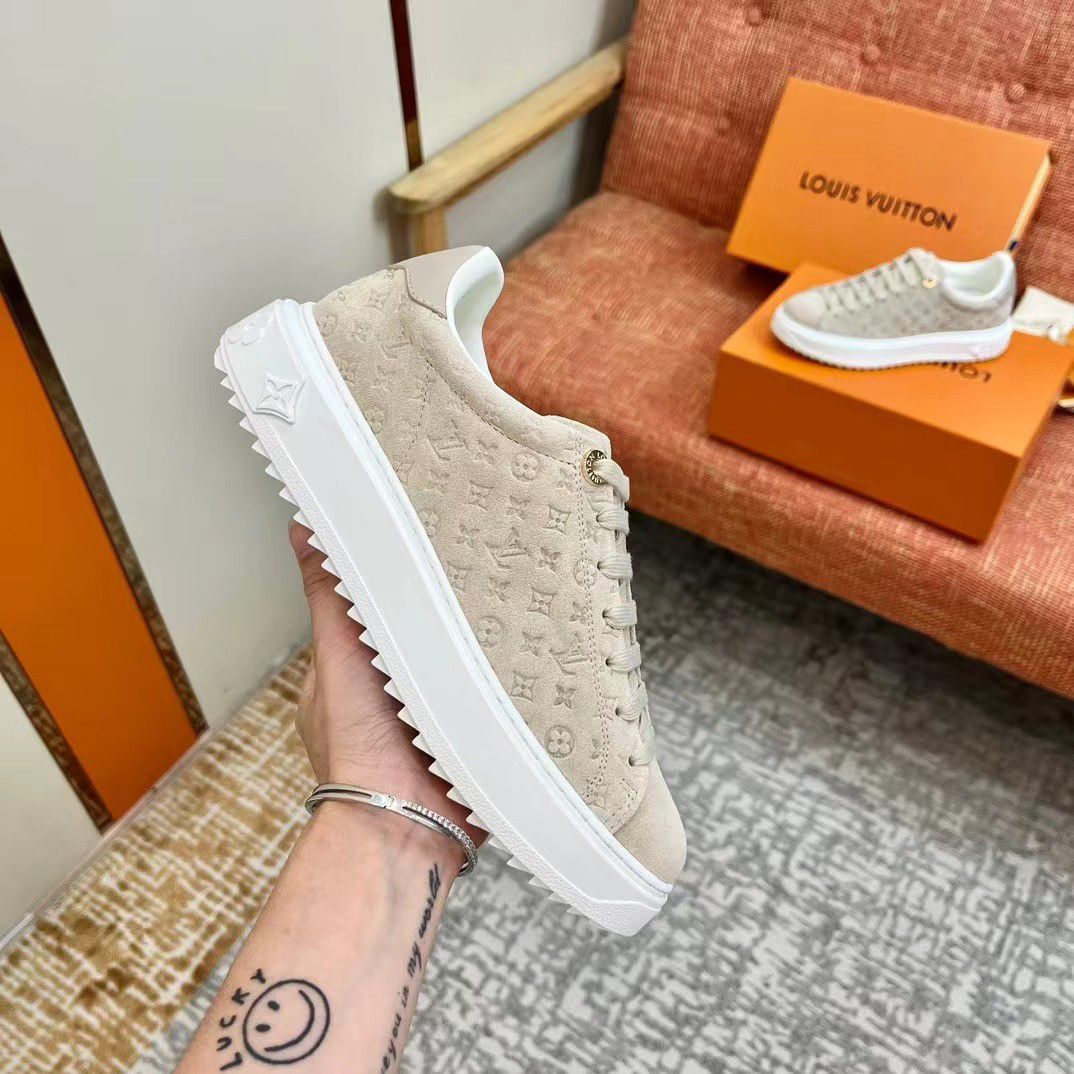 Louis Vuitton Sneaker