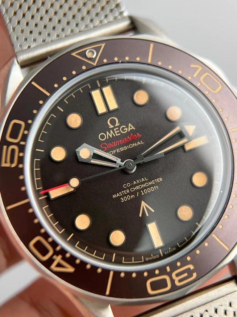 Omega 007 Edition Seamaster Diver 300M OMEGA Co-Axial 42MM