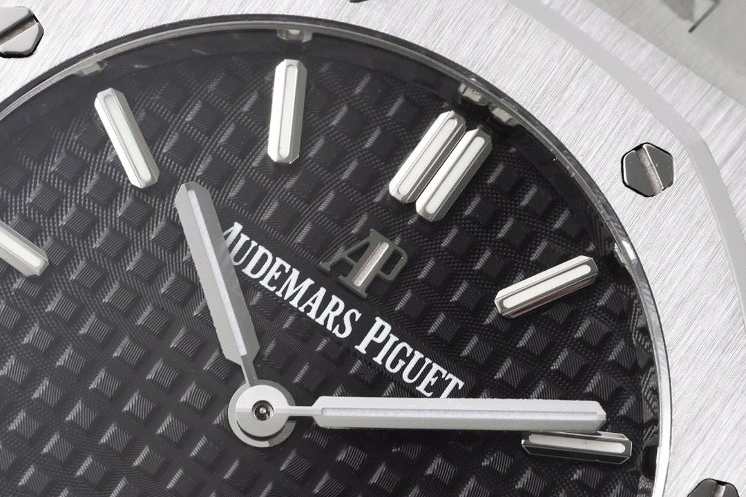 Audemars Piguet Royal Oak 33’ Quartz Swiss Movement