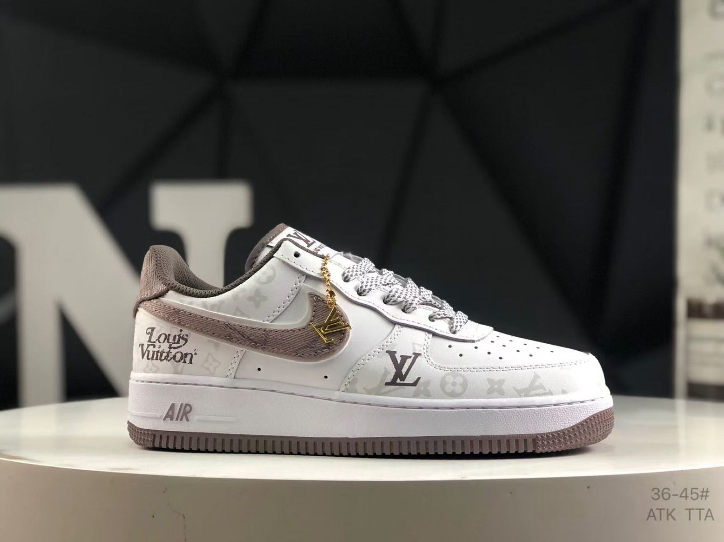 Louis Vuitton Sneaker Trainers