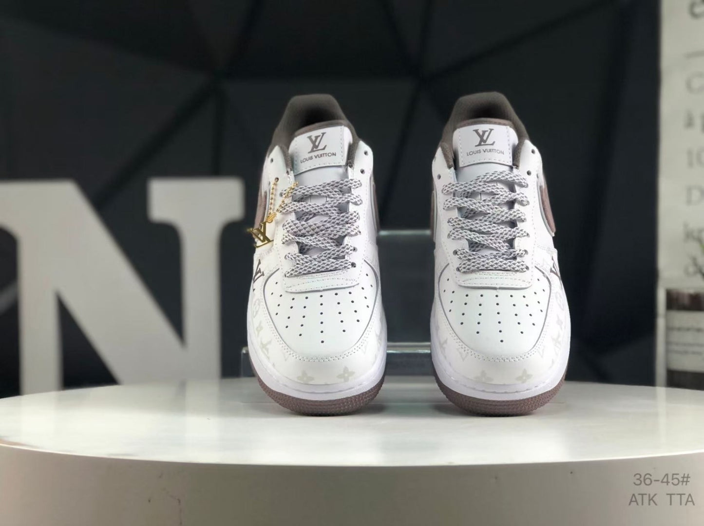 Louis Vuitton Sneaker Trainers