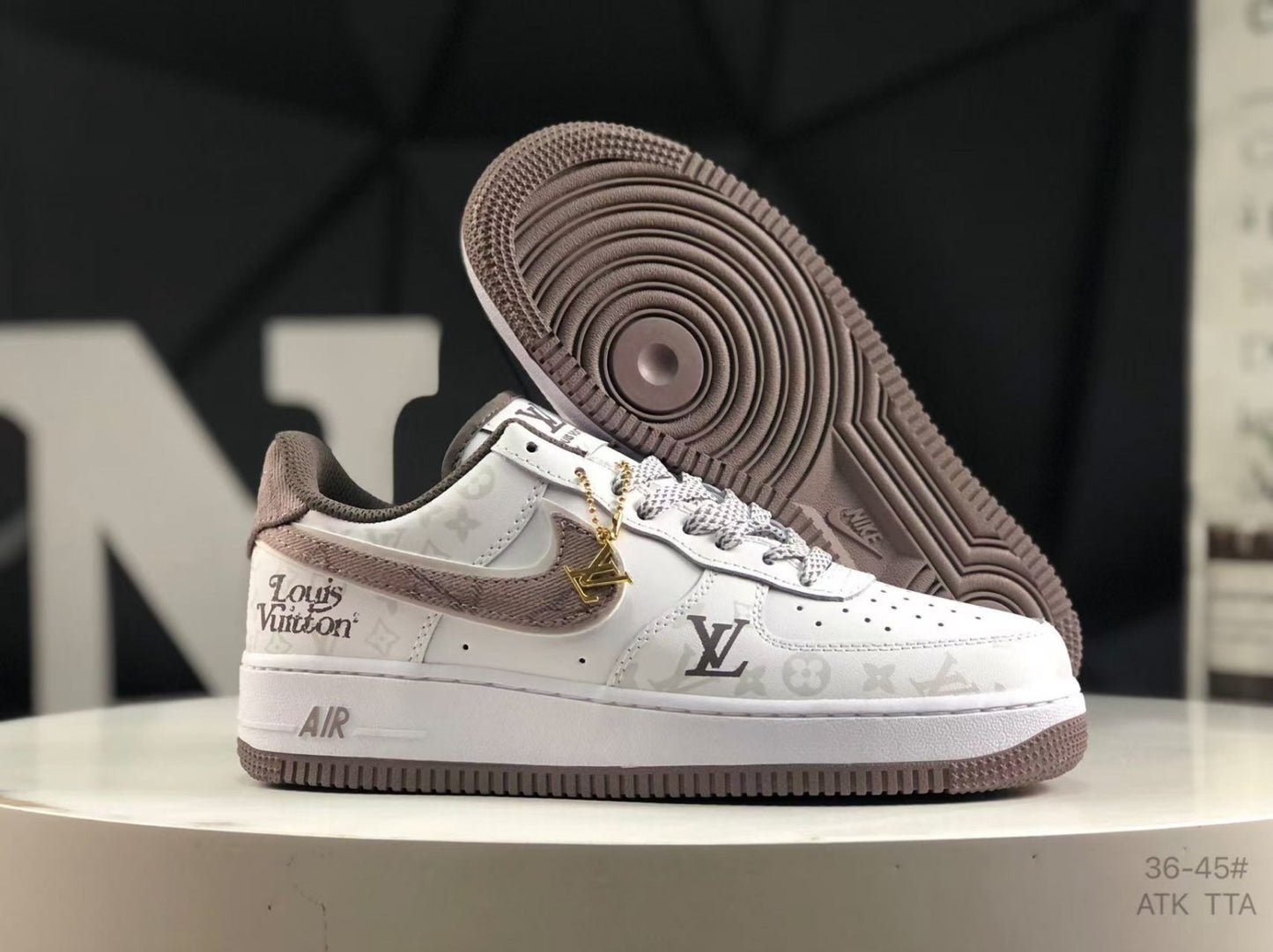 Louis Vuitton Sneaker Trainers